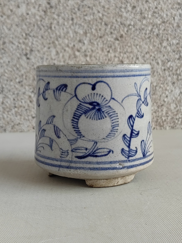 古玩轉賣青花花卉紋香爐拍賣，當前價格0元