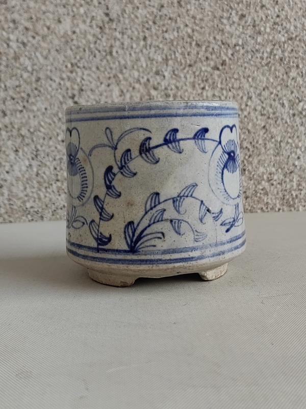 古玩陶瓷青花花卉紋香爐拍賣，當前價格456元