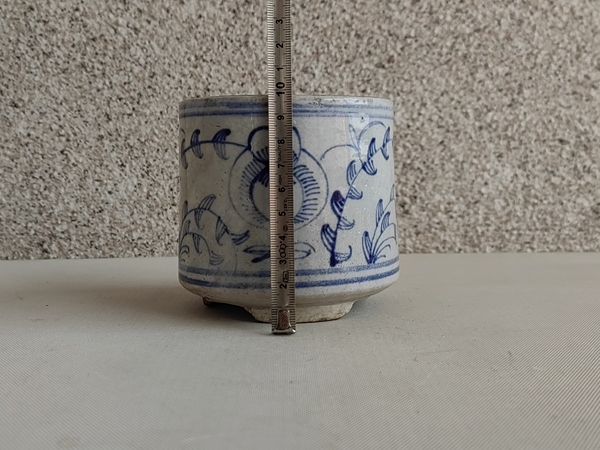 古玩陶瓷青花花卉紋香爐拍賣，當前價格456元
