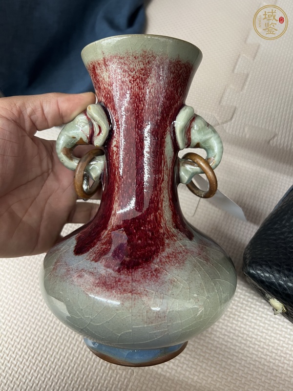 古玩陶瓷窯變釉雙象耳瓶真品鑒賞圖