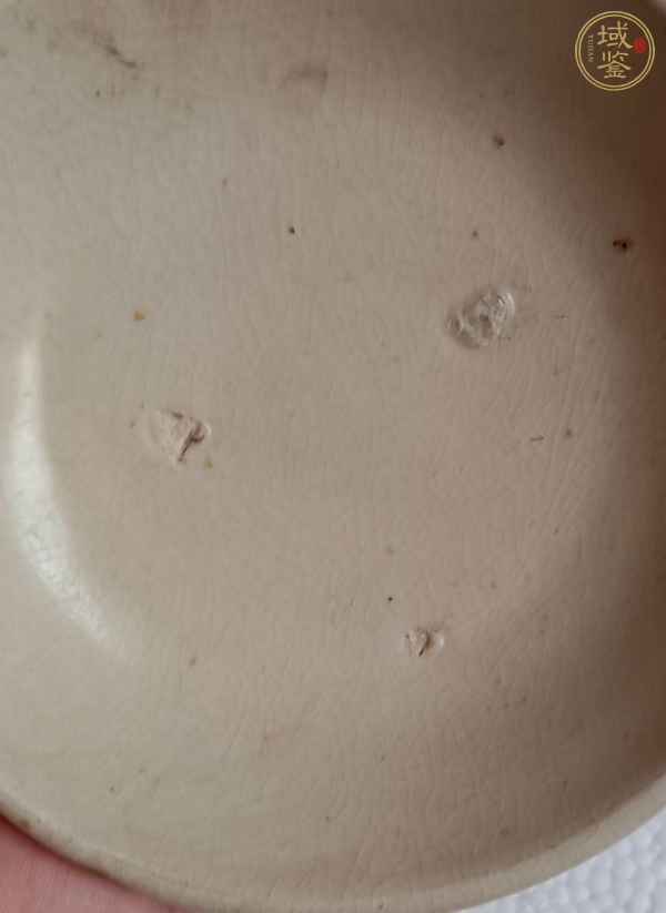 古玩陶瓷唐代玉璧底白釉盞真品鑒賞圖