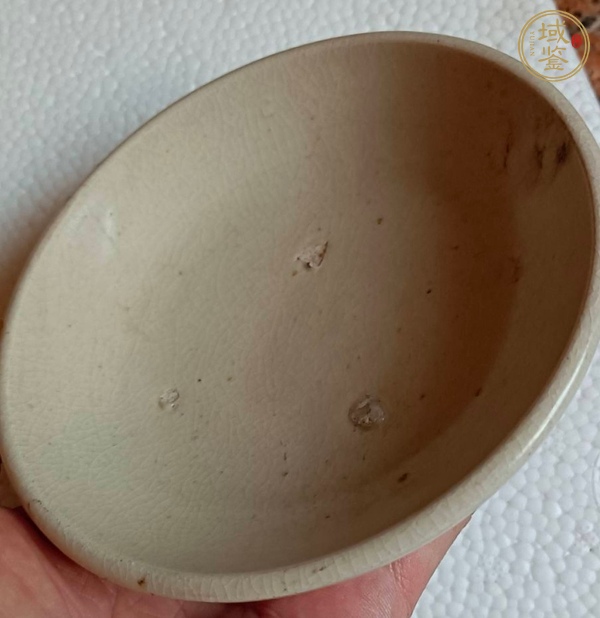 古玩陶瓷唐代玉璧底白釉盞真品鑒賞圖