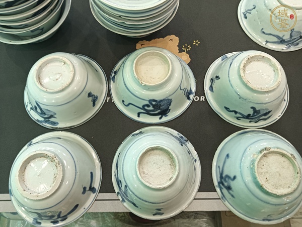 古玩陶瓷摩羯龍紋青花碗真品鑒賞圖