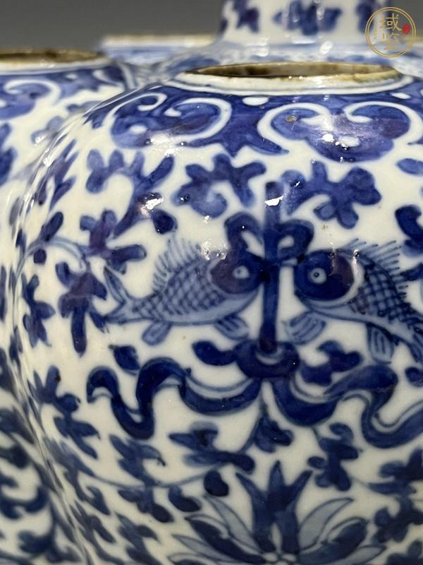 古玩陶瓷青花五孔花插真品鑒賞圖
