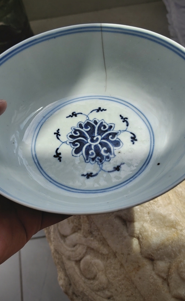 古玩陶瓷青花纏枝寶相花紋碗拍賣，當(dāng)前價(jià)格3000元