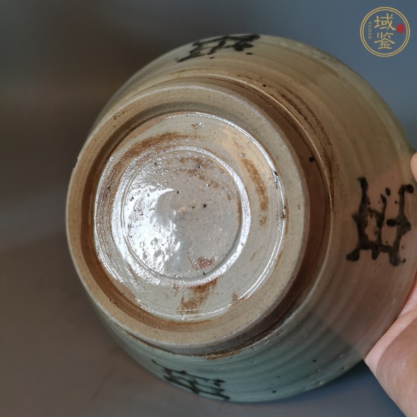 古玩陶瓷龍泉青瓷青花碗真品鑒賞圖
