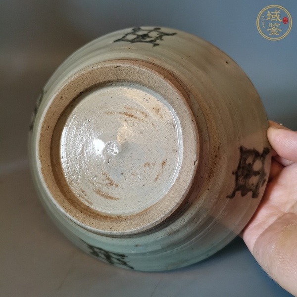 古玩陶瓷龍泉青瓷青花碗真品鑒賞圖