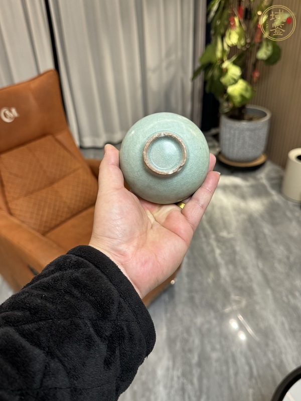 古玩陶瓷龍泉青瓷芒口盞真品鑒賞圖