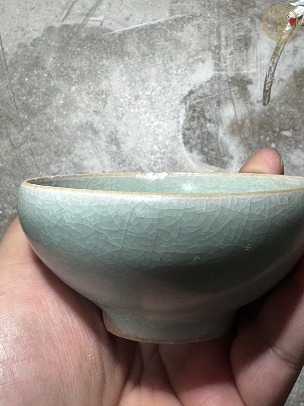 古玩陶瓷龍泉青瓷芒口盞真品鑒賞圖