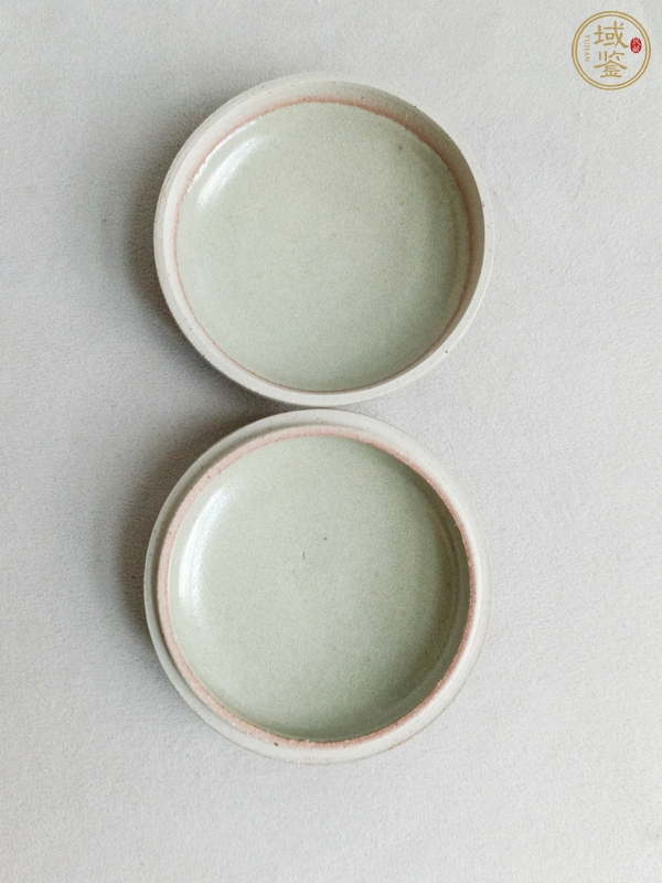 古玩陶瓷青釉印尼盒真品鑒賞圖