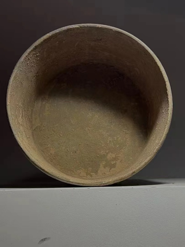 古玩陶瓷漢代三鷹腿黑陶弦紋奩（鷹型足）拍賣，當(dāng)前價(jià)格752元