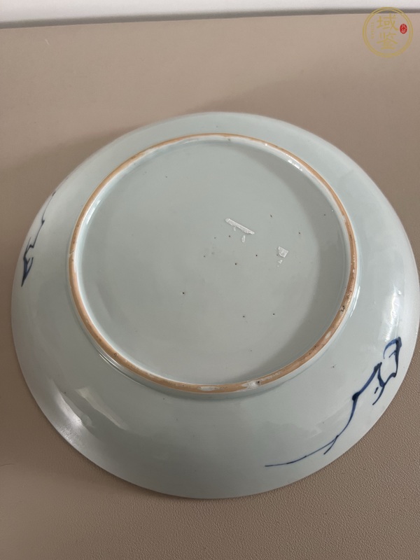 古玩陶瓷花卉紋青花盤真品鑒賞圖