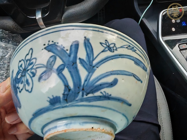 古玩陶瓷青花花卉紋碗真品鑒賞圖