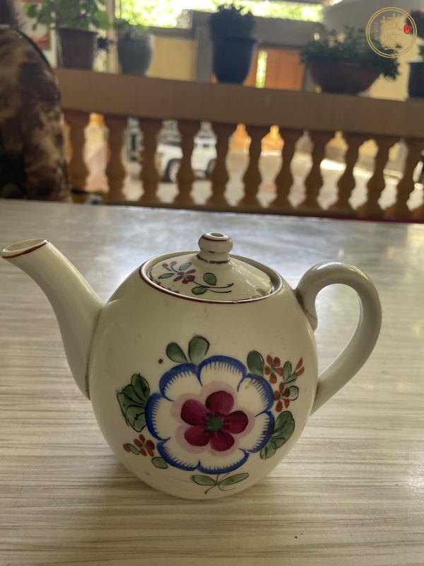 古玩陶瓷蘇聯(lián)瓷壺真品鑒賞圖
