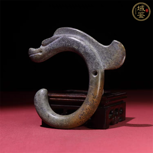古玩玉器仿“紅山文化”c形龍真品鑒賞圖