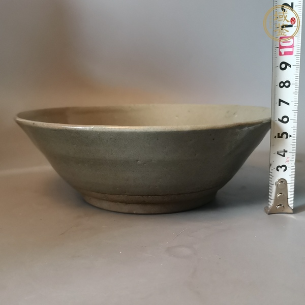 古玩陶瓷龍泉青瓷碗真品鑒賞圖