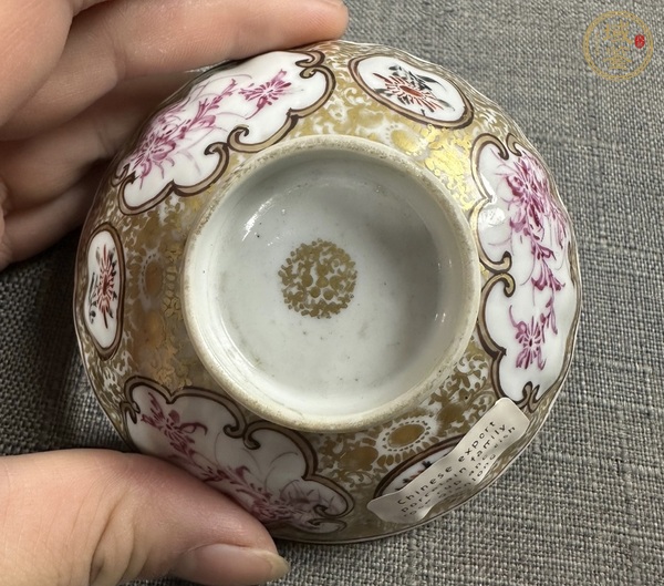 古玩陶瓷乾隆廣彩蓋碗真品鑒賞圖