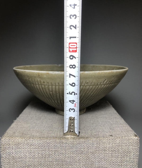 古玩陶瓷（收藏級）青釉刻花紋大碗拍賣，當前價格0元