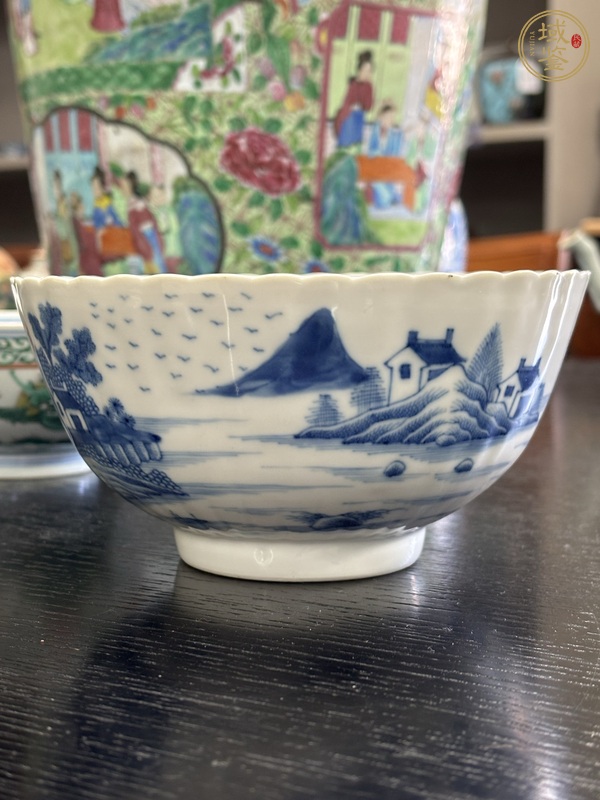 古玩陶瓷樓臺(tái)亭閣山水紋青花碗真品鑒賞圖