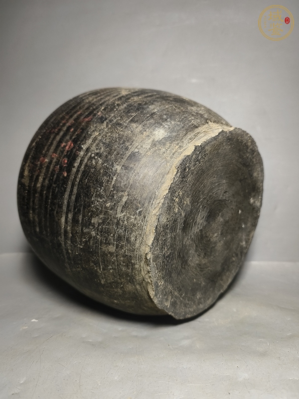 古玩陶瓷黑陶罐真品鑒賞圖