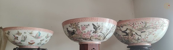 古玩陶瓷花鳥(niǎo)紋薄胎瓷碗真品鑒賞圖