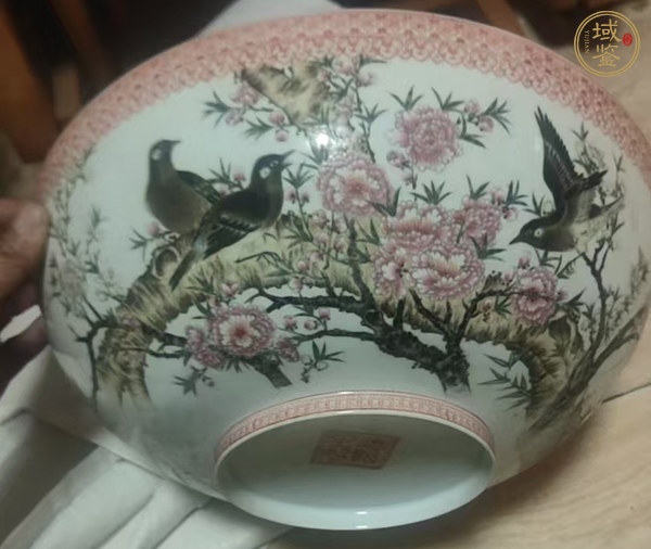 古玩陶瓷花鳥(niǎo)紋薄胎瓷碗真品鑒賞圖
