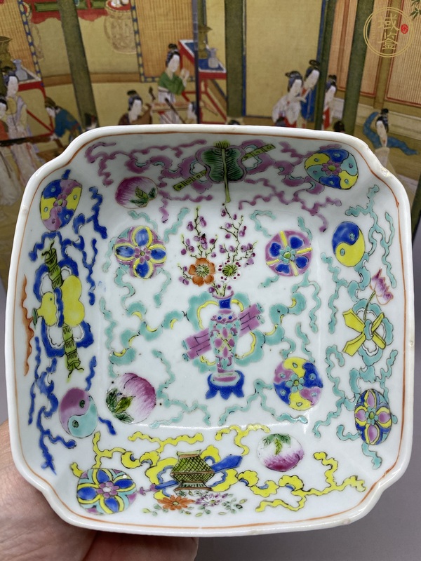 古玩陶瓷粉彩八寶博古圖貢碗真品鑒賞圖