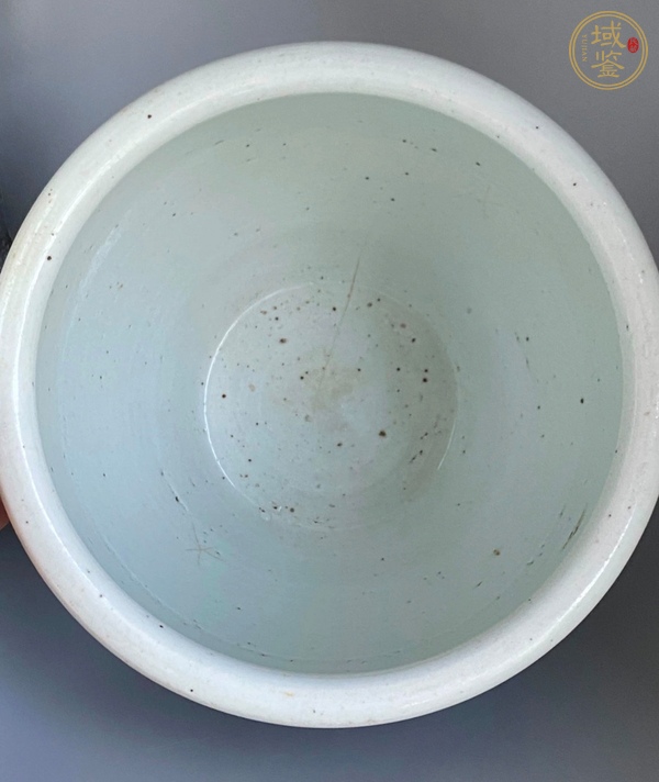 古玩陶瓷青花纏枝花卉紋卷缸真品鑒賞圖