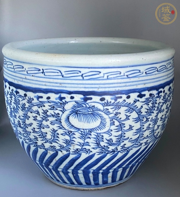 古玩陶瓷青花纏枝花卉紋卷缸真品鑒賞圖