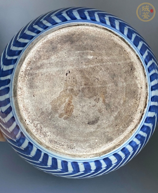 古玩陶瓷青花纏枝花卉紋卷缸真品鑒賞圖