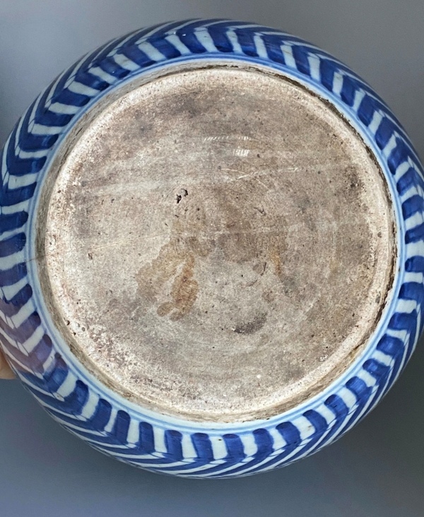 古玩陶瓷清中期青花纏枝花卉紋卷缸拍賣，當前價格1680元