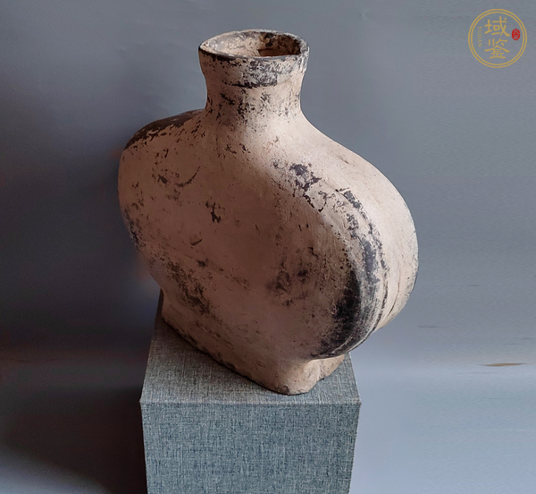 古玩陶瓷灰陶扁壺真品鑒賞圖
