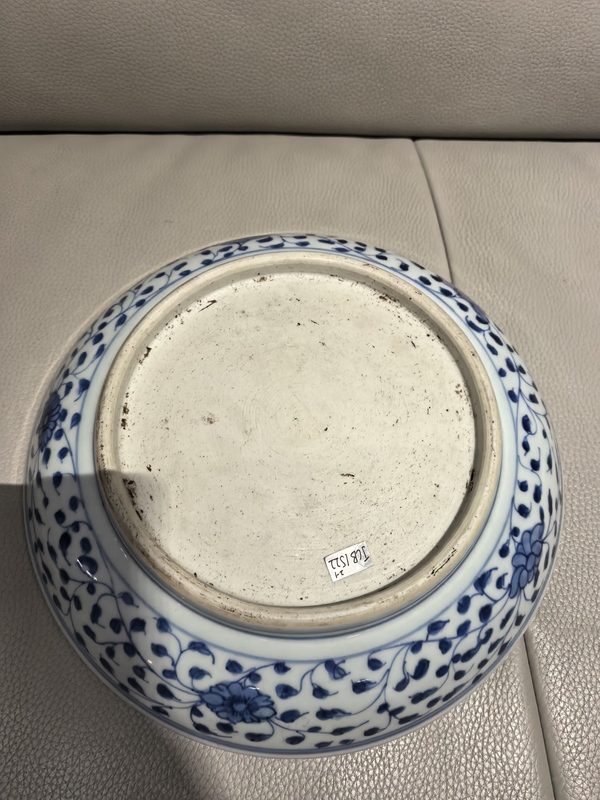 古玩陶瓷一束蓮青花盤拍賣，當(dāng)前價(jià)格18000元