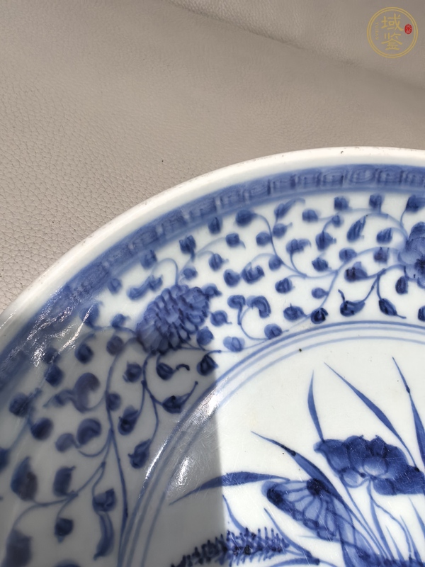 古玩陶瓷一束蓮青花盤(pán)真品鑒賞圖