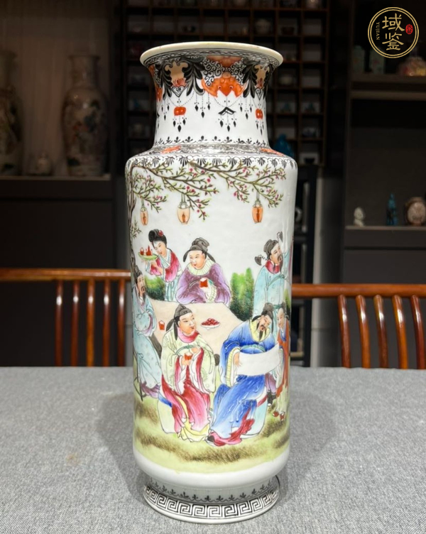古玩陶瓷粉彩人物瓶真品鑒賞圖
