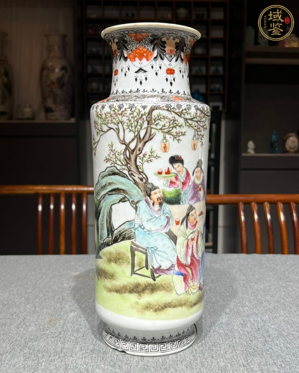 古玩陶瓷粉彩人物瓶真品鑒賞圖