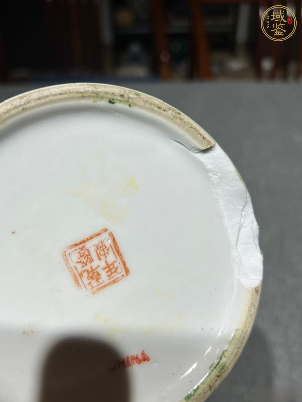 古玩陶瓷粉彩人物瓶真品鑒賞圖