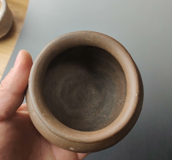 古玩陶瓷罐拍賣，當前價格2000元