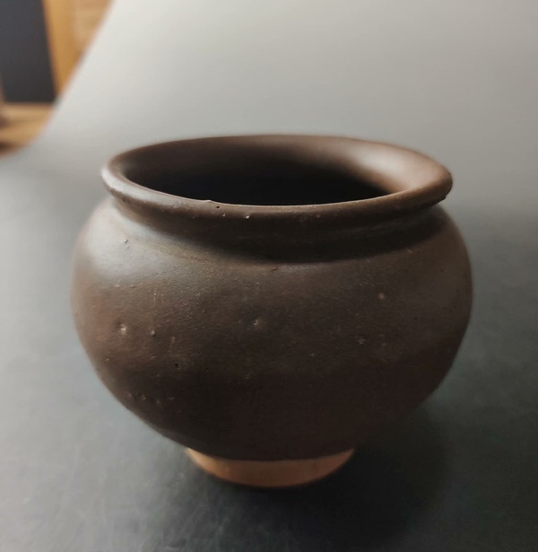 古玩陶瓷罐拍賣，當前價格2000元