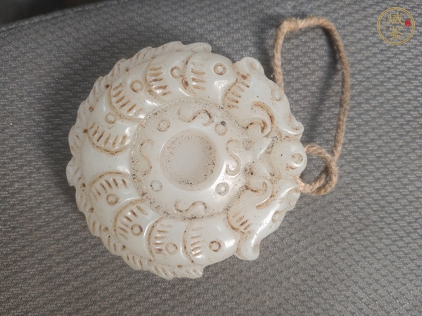 古玩白玉雙龍玉璧真品鑒賞圖