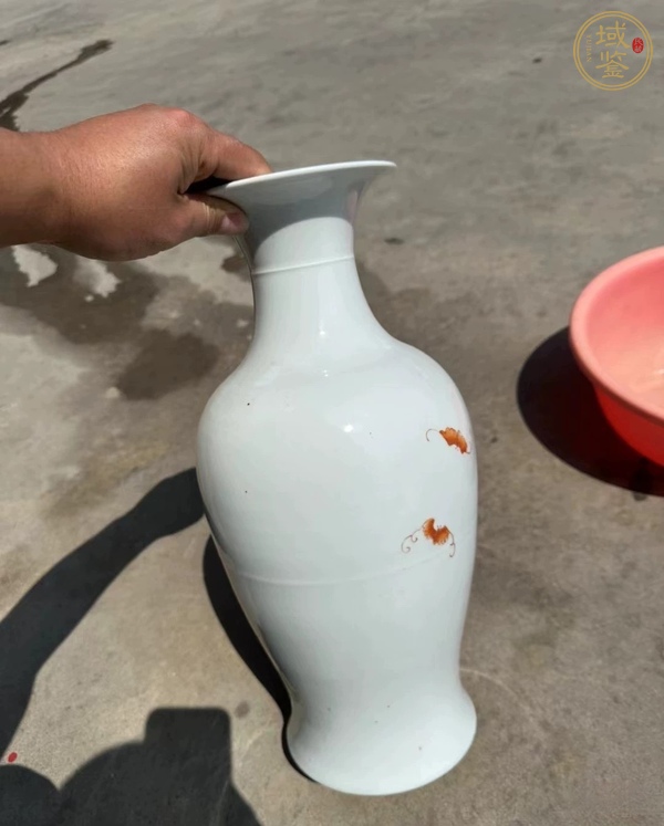 古玩陶瓷人物紋粉彩觀音瓶真品鑒賞圖