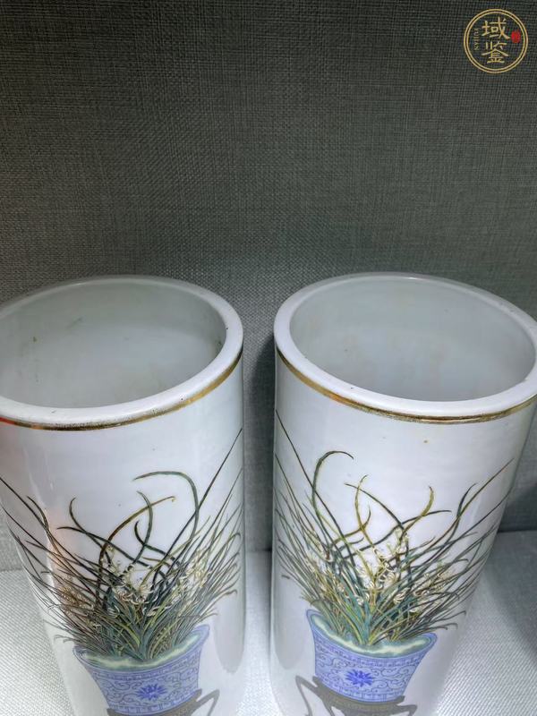 古玩陶瓷花卉紋帽筒真品鑒賞圖