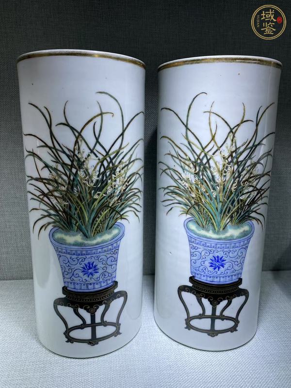 古玩陶瓷花卉紋帽筒真品鑒賞圖