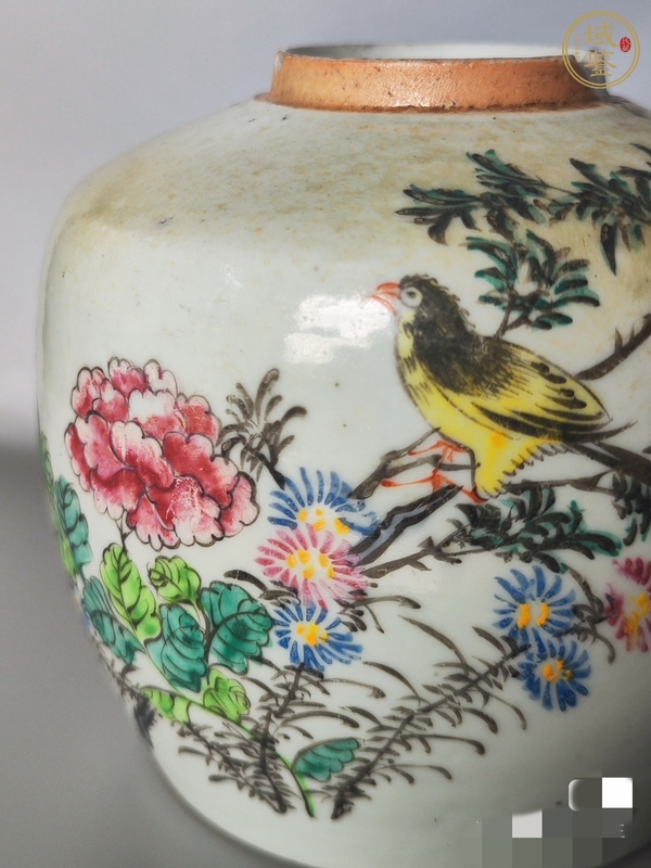古玩陶瓷粉彩花鳥花卉紋罐真品鑒賞圖