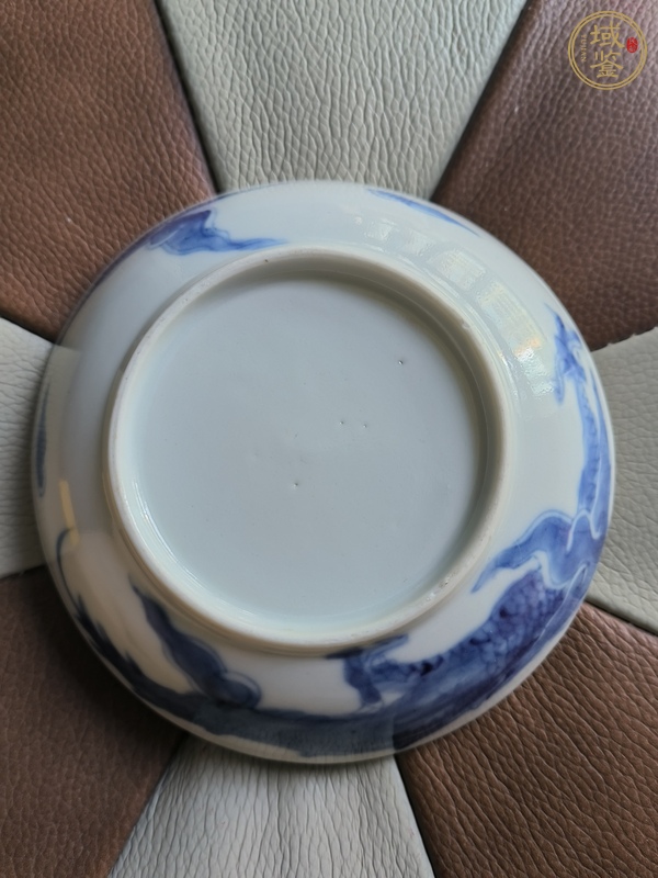 古玩陶瓷青花過墻龍紋盤真品鑒賞圖