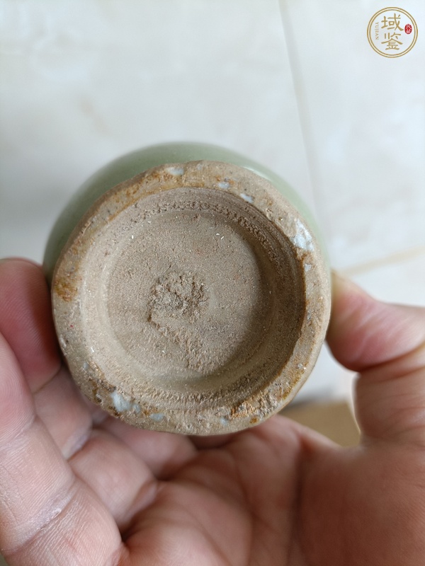 古玩陶瓷龍泉青瓷雙耳瓶真品鑒賞圖