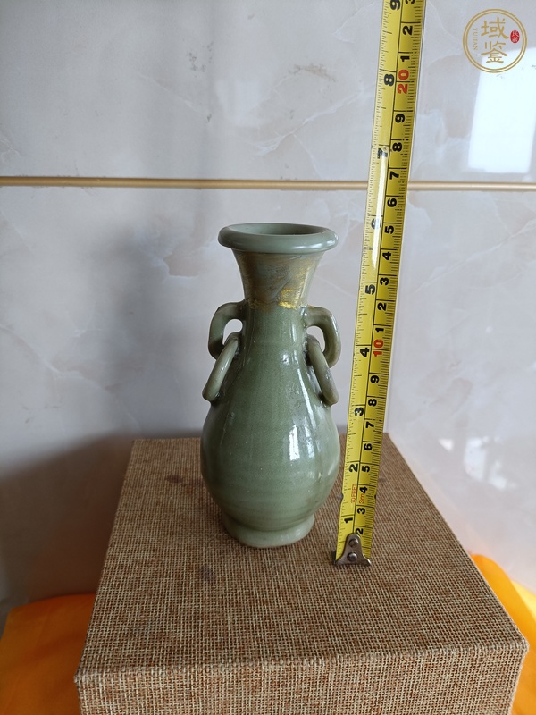 古玩陶瓷龍泉青瓷雙耳瓶真品鑒賞圖
