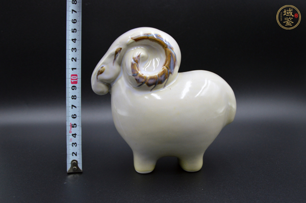 古玩陶瓷磁州窯羊塑像真品鑒賞圖