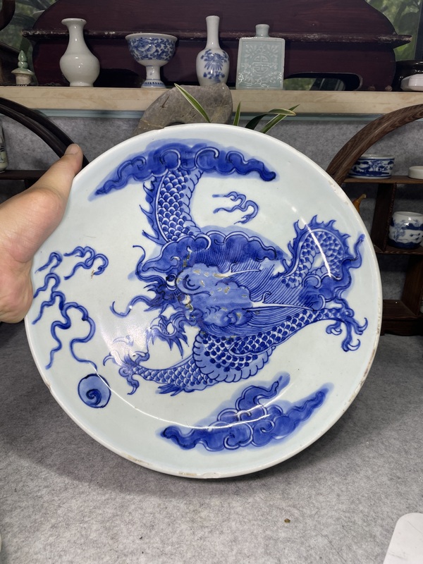 古玩陶瓷清早期雍正青花過墻龍紋大盤拍賣,當前價格6799元