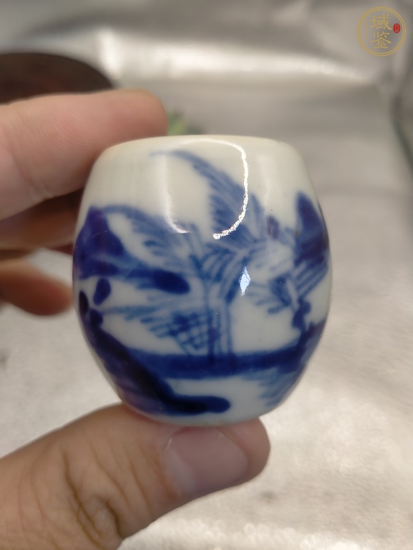 古玩陶瓷山水紋青花鳥食罐真品鑒賞圖